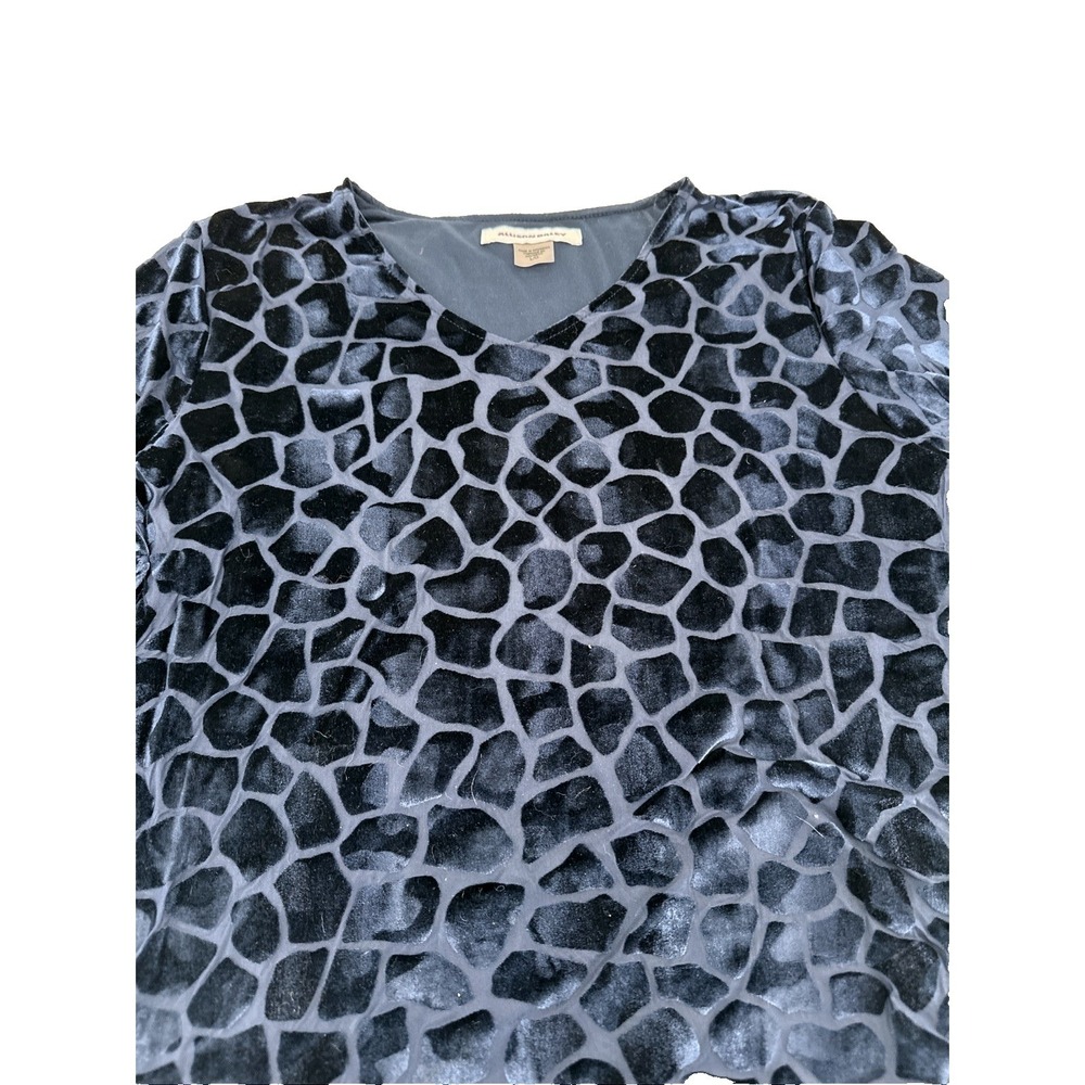 Allison Daley Navy Blue Burnout Velvet Top L/G‎ 3/4 Sleeve Blouse Giraffe Print